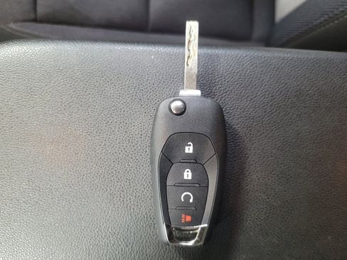 Used 2024 Chevrolet Trax LS image 32