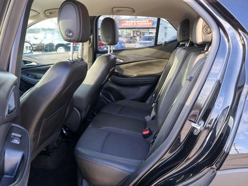 Used 2023 Buick Encore GX Preferred image 9
