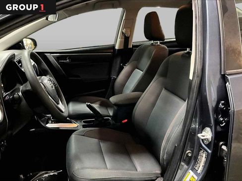 Certified 2019 Toyota Corolla LE FWD image 8