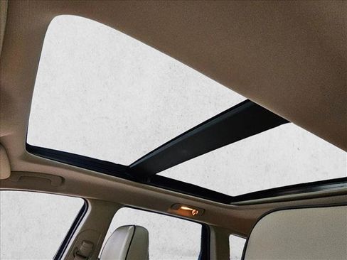 Used 2015 Jeep Grand Cherokee Overland RWD image 15