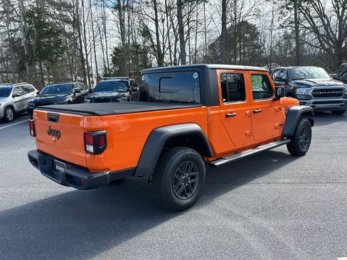 New 2025 Jeep Gladiator Sport image 5