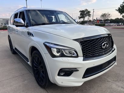 Used 2017 INFINITI QX80 4WD w/ Deluxe Technology Package