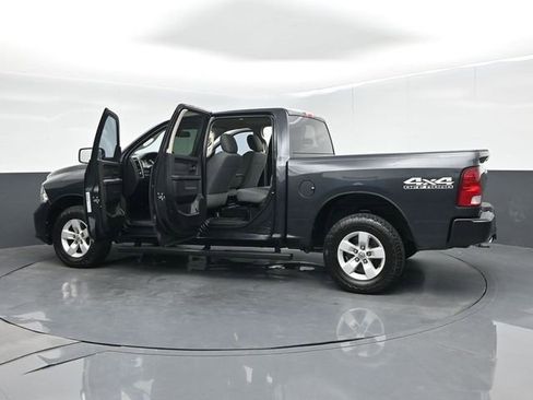 Used 2018 RAM 1500 Express AWD/4WD image 64