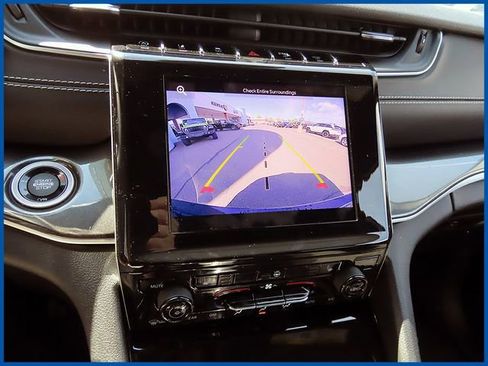 Certified 2023 Jeep Grand Cherokee Altitude AWD/4WD image 19