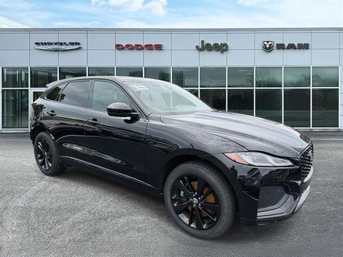 Used 2024 Jaguar F-PACE R-Dynamic S image 1