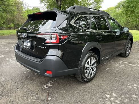 Certified 2025 Subaru Outback Premium AWD/4WD image 8