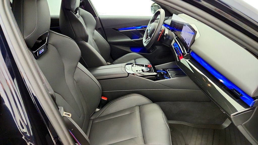Used 2025 BMW M5 Touring w/ M Driver's Package AWD/4WD image 25