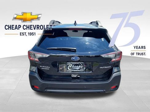 Used 2023 Subaru Outback Premium AWD/4WD image 4