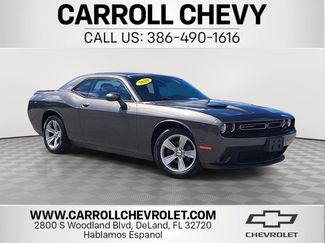 Used 2020 Dodge Challenger SXT image 1