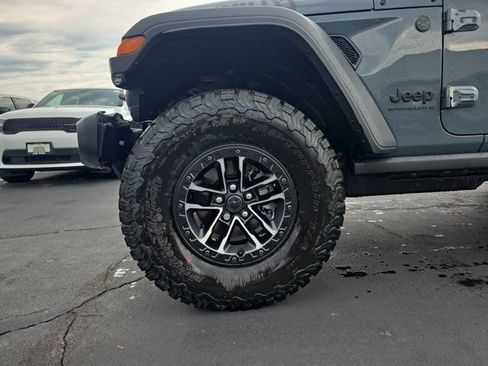 Used 2026 Jeep Wrangler Unlimited Sport AWD/4WD image 7