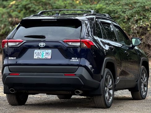 Used 2024 Toyota RAV4 XLE Premium w/ Weather Package AWD/4WD image 7
