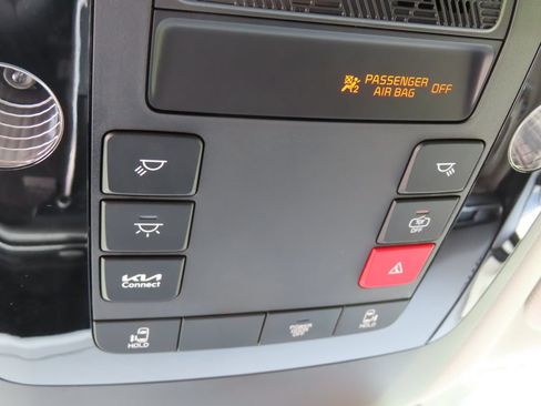 New 2026 Kia Carnival LXS FWD image 14