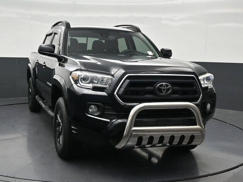 Used 2021 Toyota Tacoma SR5 RWD image 8