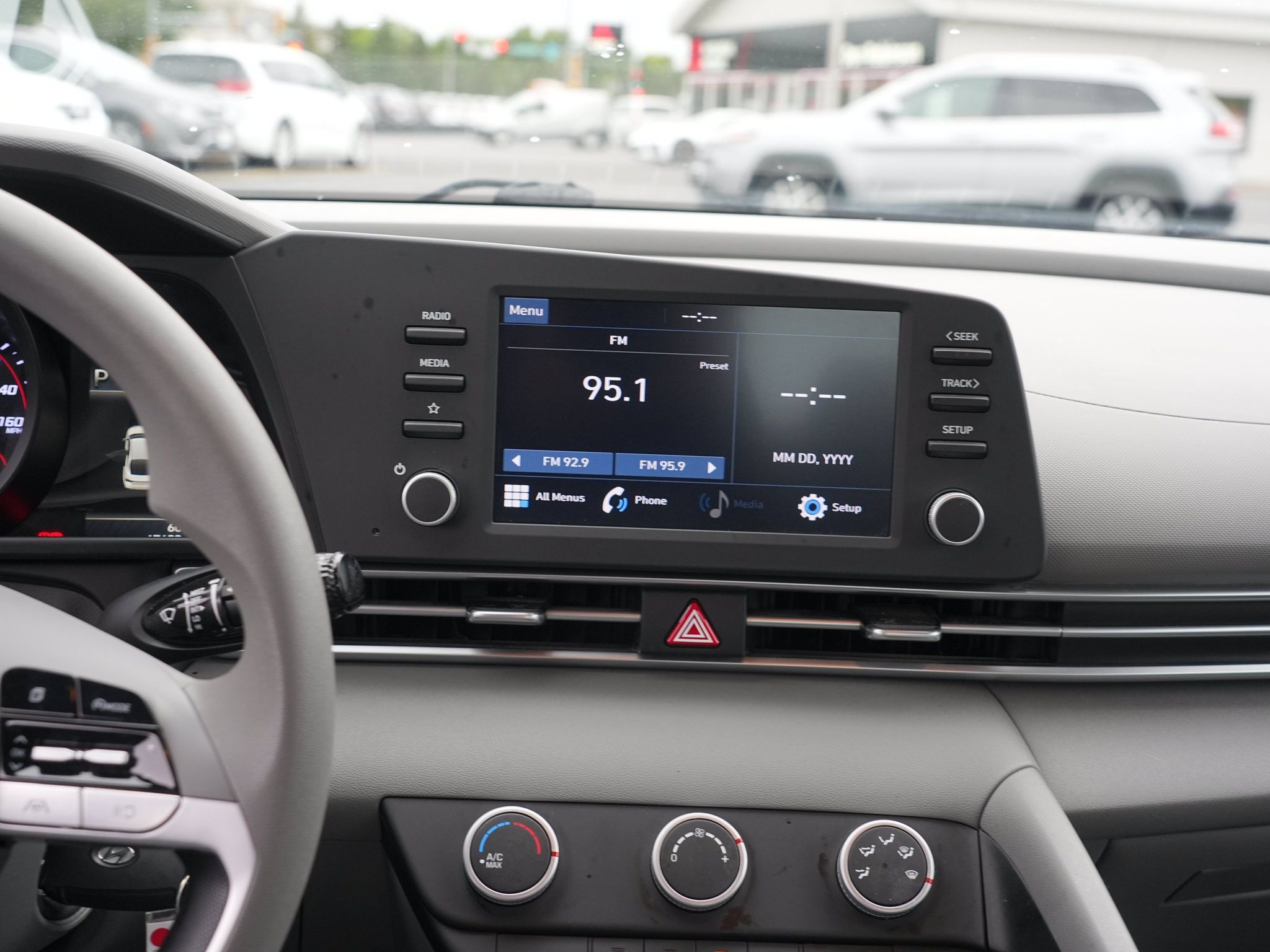 Used 2021 Hyundai Elantra SE FWD image 23