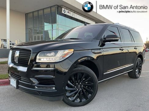 Used 2020 Lincoln Navigator Reserve w/ Equipment Group 208A Reserve image 1