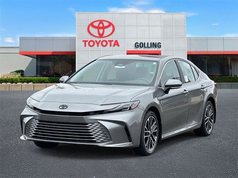 New 2026 Toyota Camry XLE image 6