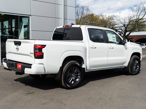 New 2026 Nissan Frontier SV w/ SV Convenience Package AWD/4WD image 6