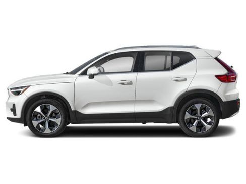 New 2025 Volvo XC40 B5 Plus w/ Protection Package Premier image 4