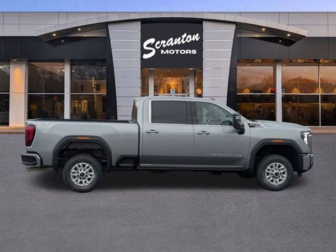 New 2026 GMC Sierra 2500 SLE image 6