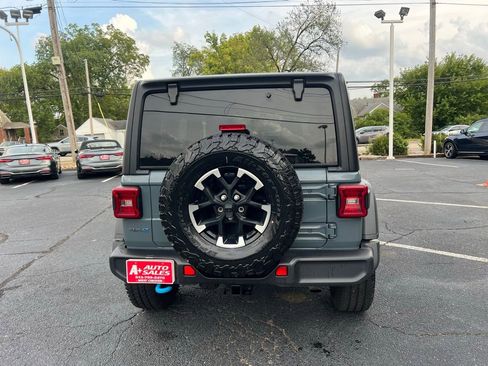 Used 2024 Jeep Wrangler Unlimited Rubicon 4xe image 7