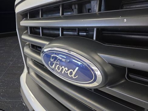 Used 2015 Ford F150 XLT w/ Equipment Group 302A Luxury image 40