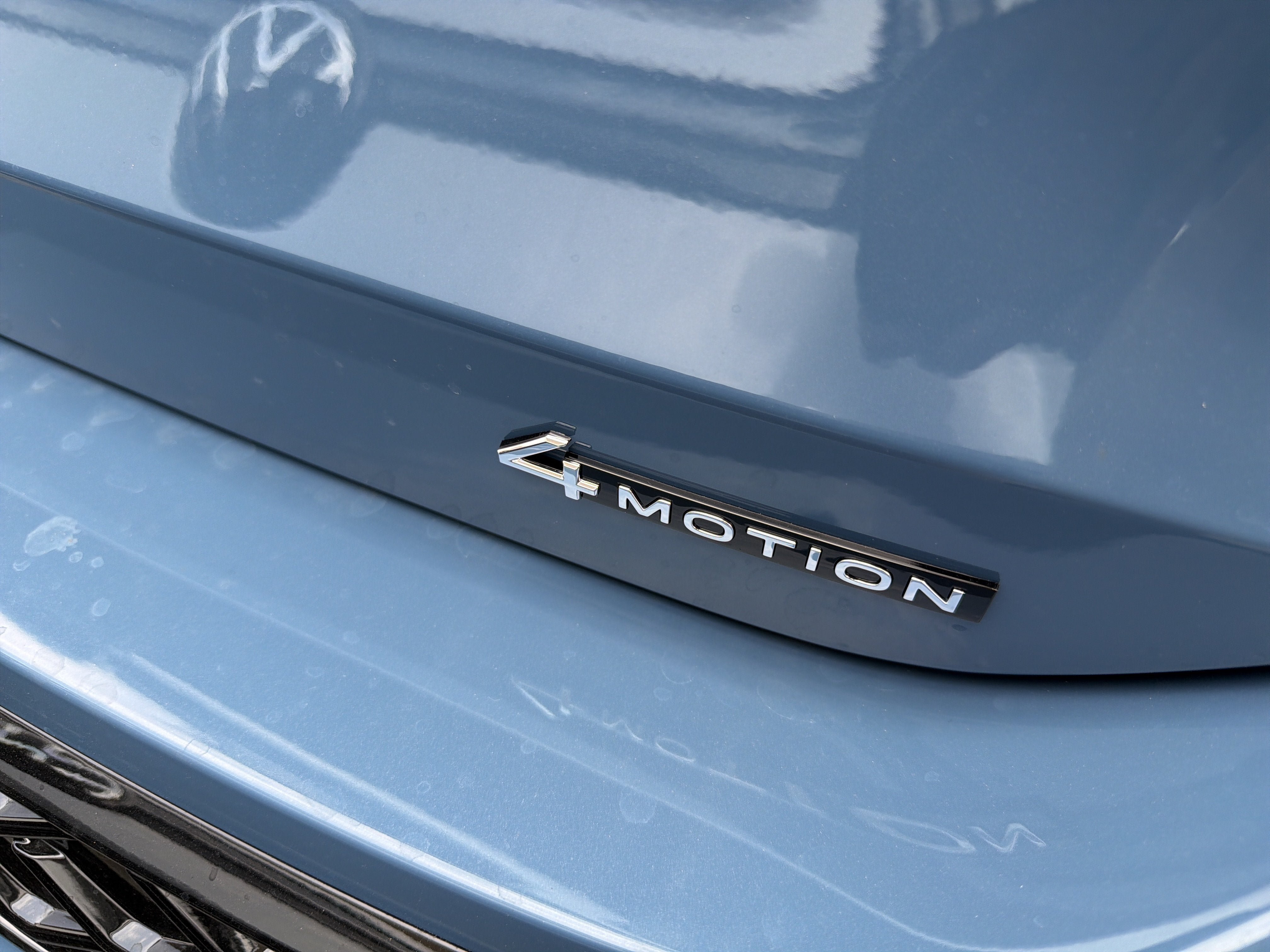 New 2026 Volkswagen Tiguan SE R-Line AWD/4WD image 6