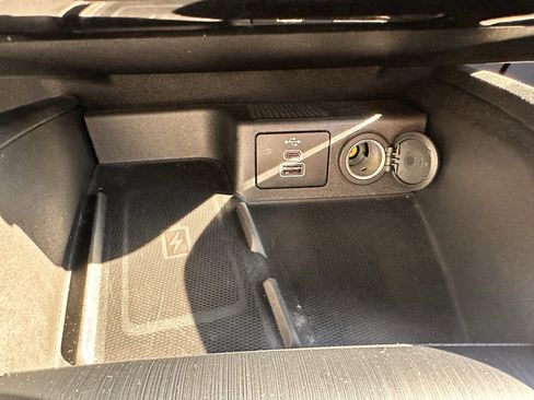 Used 2024 Ford Escape ST-Line Elite w/ Premium Technology Package image 13