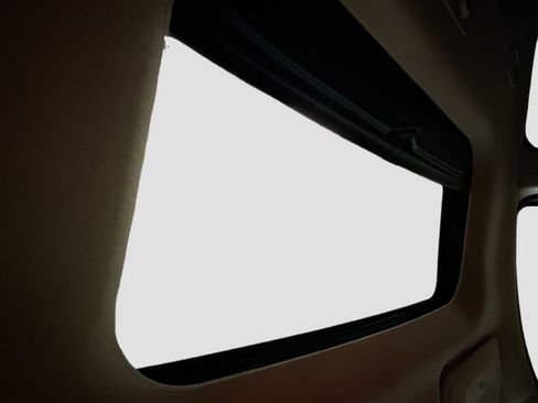 Used 2017 Chevrolet Traverse Premier image 23