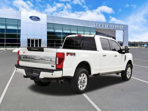 Used 2022 Ford F250 Platinum w/ FX4 Off-Road Package AWD/4WD image 4