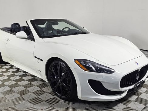 Used 2016 Maserati GranTurismo Sport image 2