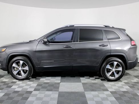 Used 2019 Jeep Cherokee Limited AWD/4WD image 5