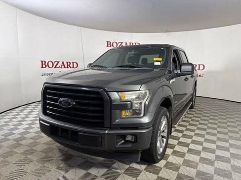 Used 2017 Ford F150 XL w/ Equipment Group 101A Mid RWD image 4