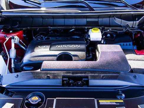 Used 2023 Nissan Pathfinder Platinum image 29