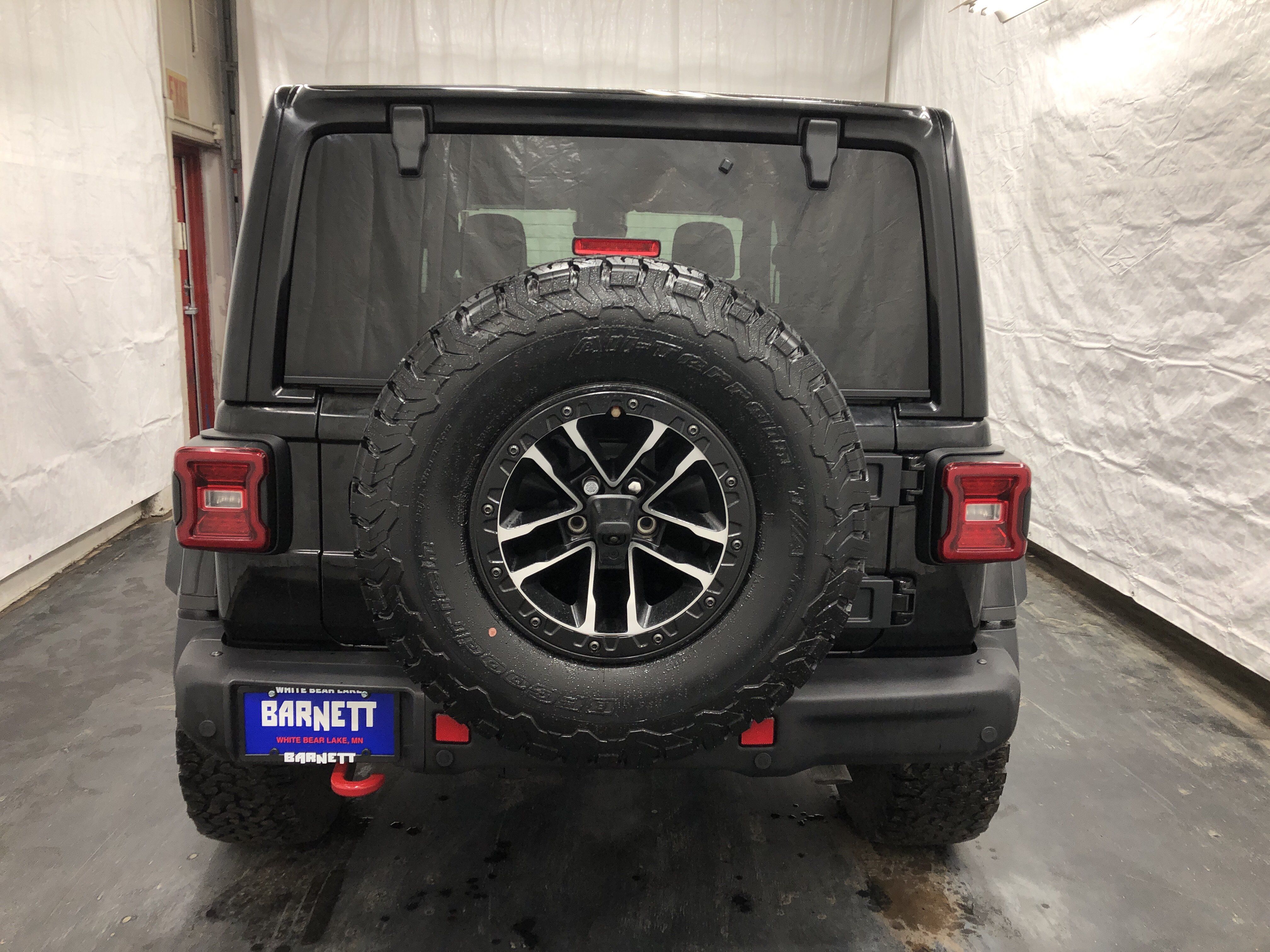 Certified 2024 Jeep Wrangler Unlimited Rubicon AWD/4WD image 9