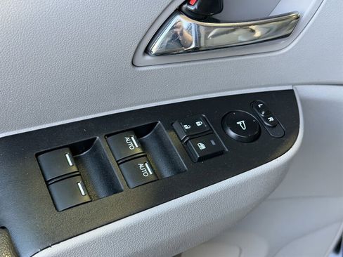 Used 2016 Honda Odyssey EX-L image 19