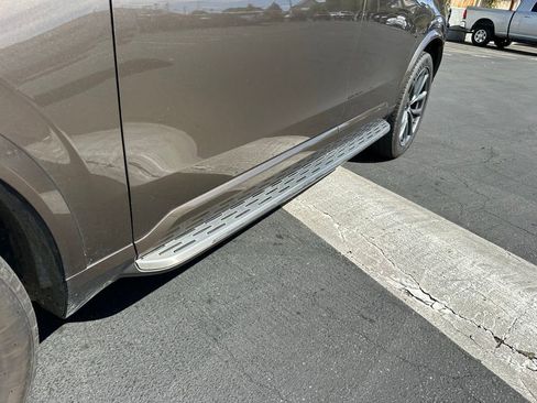 Used 2016 Volvo XC90 T6 Momentum w/ Momentum Plus Package image 8