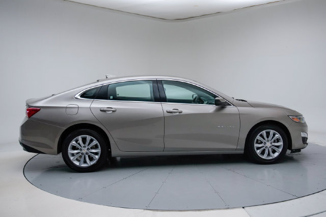 Used 2025 Chevrolet Malibu LT FWD image 6