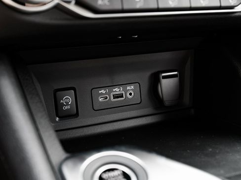 New 2025 Nissan Sentra SV image 15