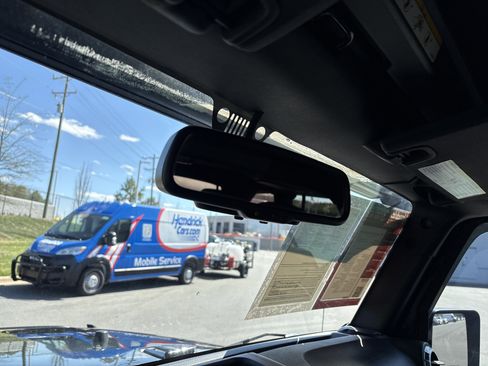 Used 2017 Jeep Wrangler Unlimited Sahara w/ Connectivity Group image 25