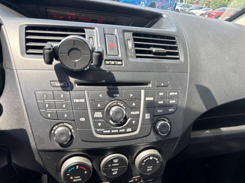 Used 2014 MAZDA MAZDA5 Sport FWD image 18