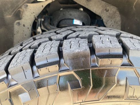 Used 2024 Ford F150 Platinum w/ Equipment Group 702A High image 29