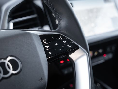 Certified 2024 Audi Q4 e-tron Premium Plus w/ Premium Plus image 12