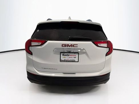 Certified 2024 GMC Terrain SLE w/ Driver Convenience Package image 6