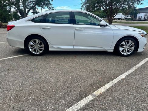 Used 2019 Honda Accord LX image 6