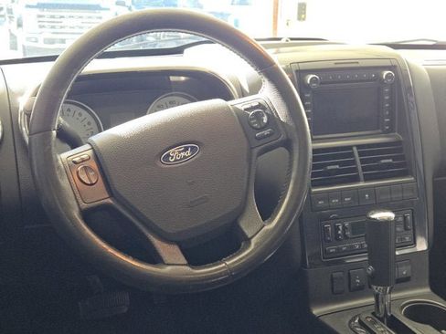 Used 2010 Ford Explorer Sport Trac Limited image 18