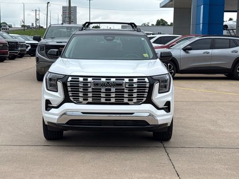 Used 2026 GMC Terrain Denali w/ LPO, Black Badging Package AWD/4WD image 14
