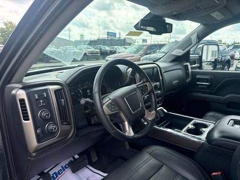 Used 2018 GMC Sierra 1500 Denali AWD/4WD image 16