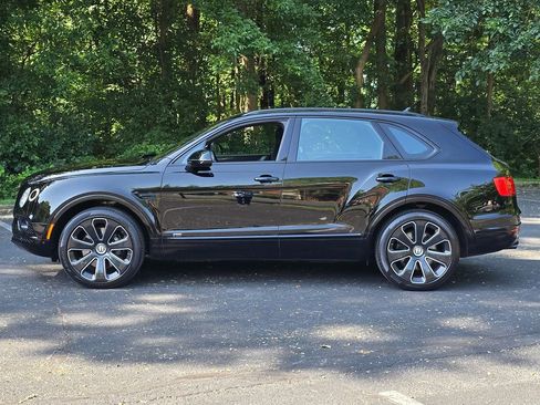 Used 2020 Bentley Bentayga Design Series image 3