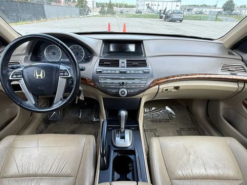 Used 2010 Honda Accord EX-L image 3