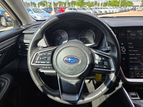 Used 2024 Subaru Outback Premium AWD/4WD image 16